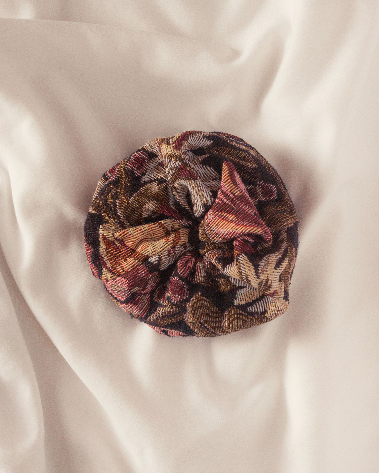 THE NOVELLA SCRUNCHIE