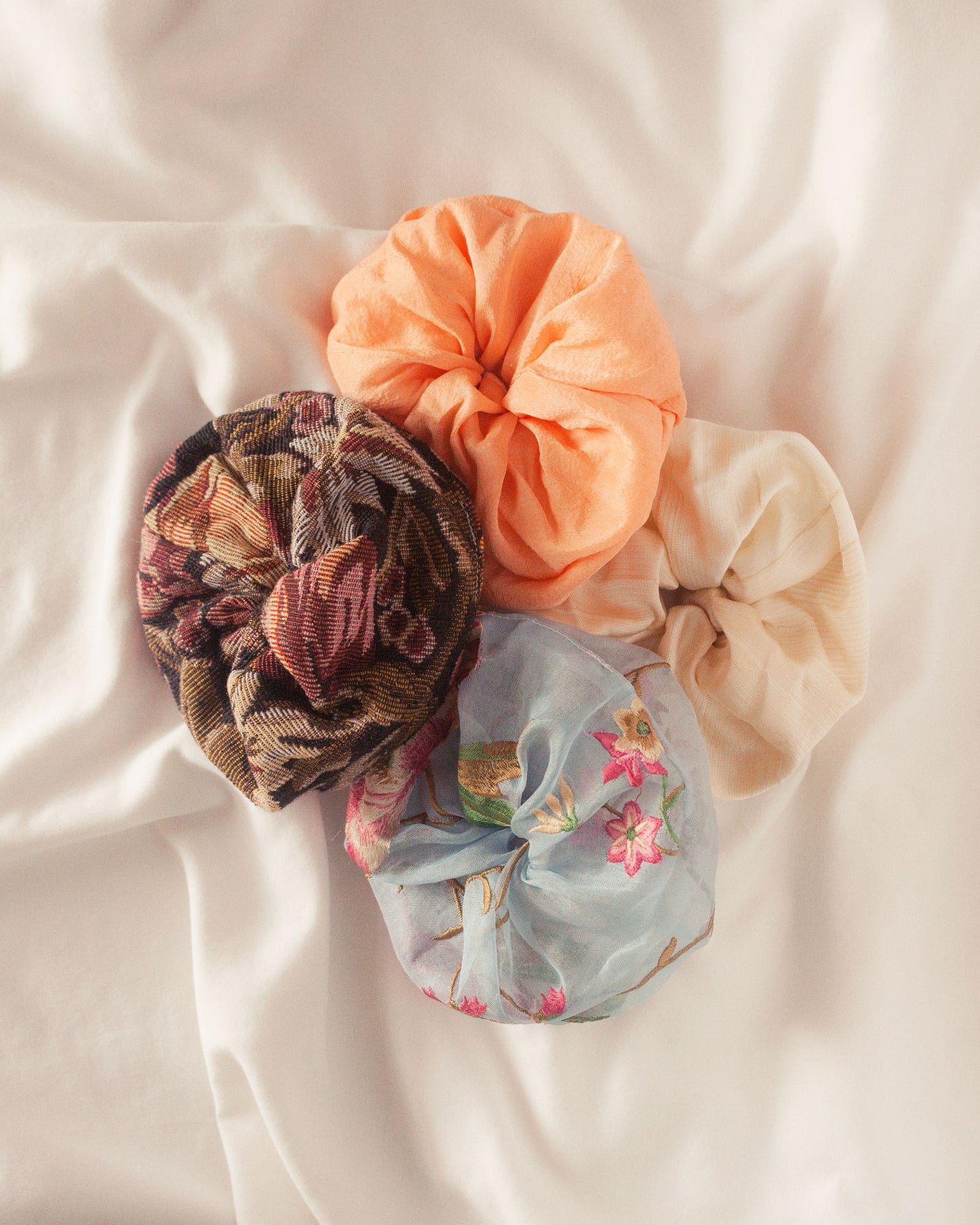 THE NOVELLA SCRUNCHIE